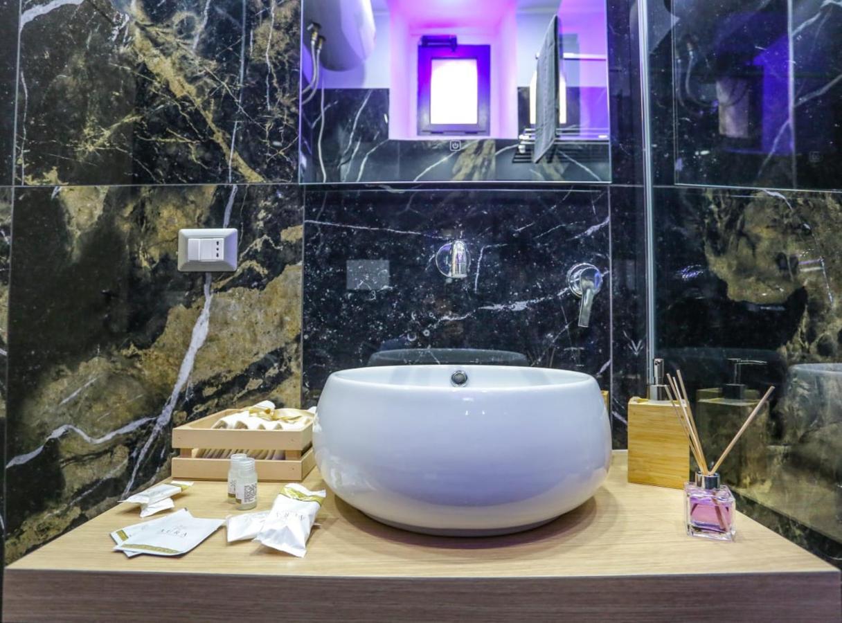 Palepolis Apartment Napoli Bagian luar foto