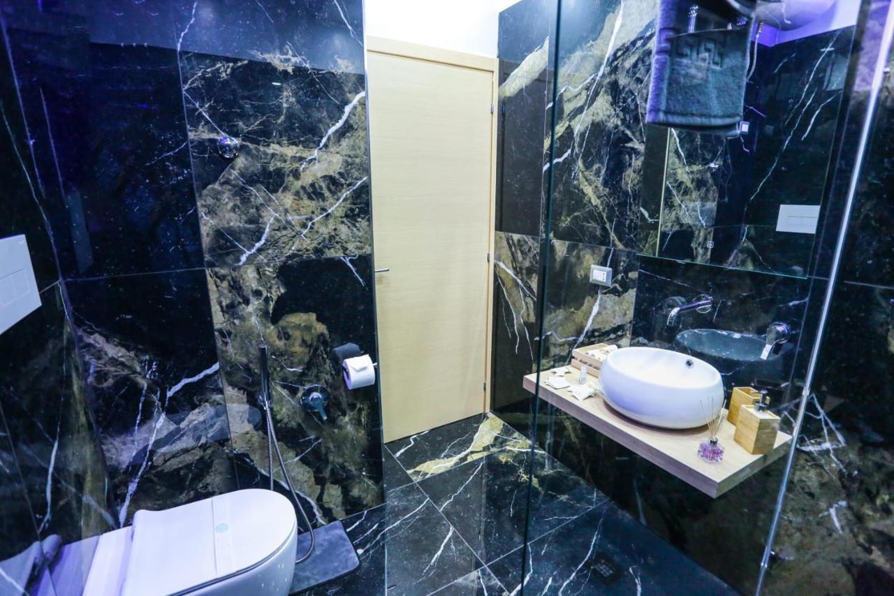 Palepolis Apartment Napoli Bagian luar foto